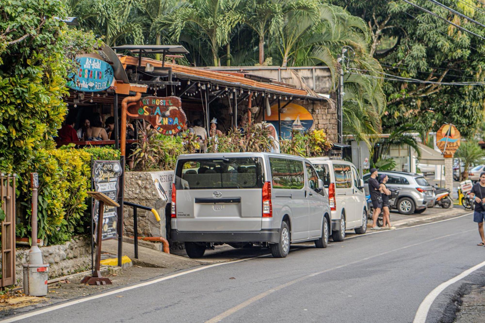 Costa Linda Art Hostel Manuel Antonio Luaran gambar