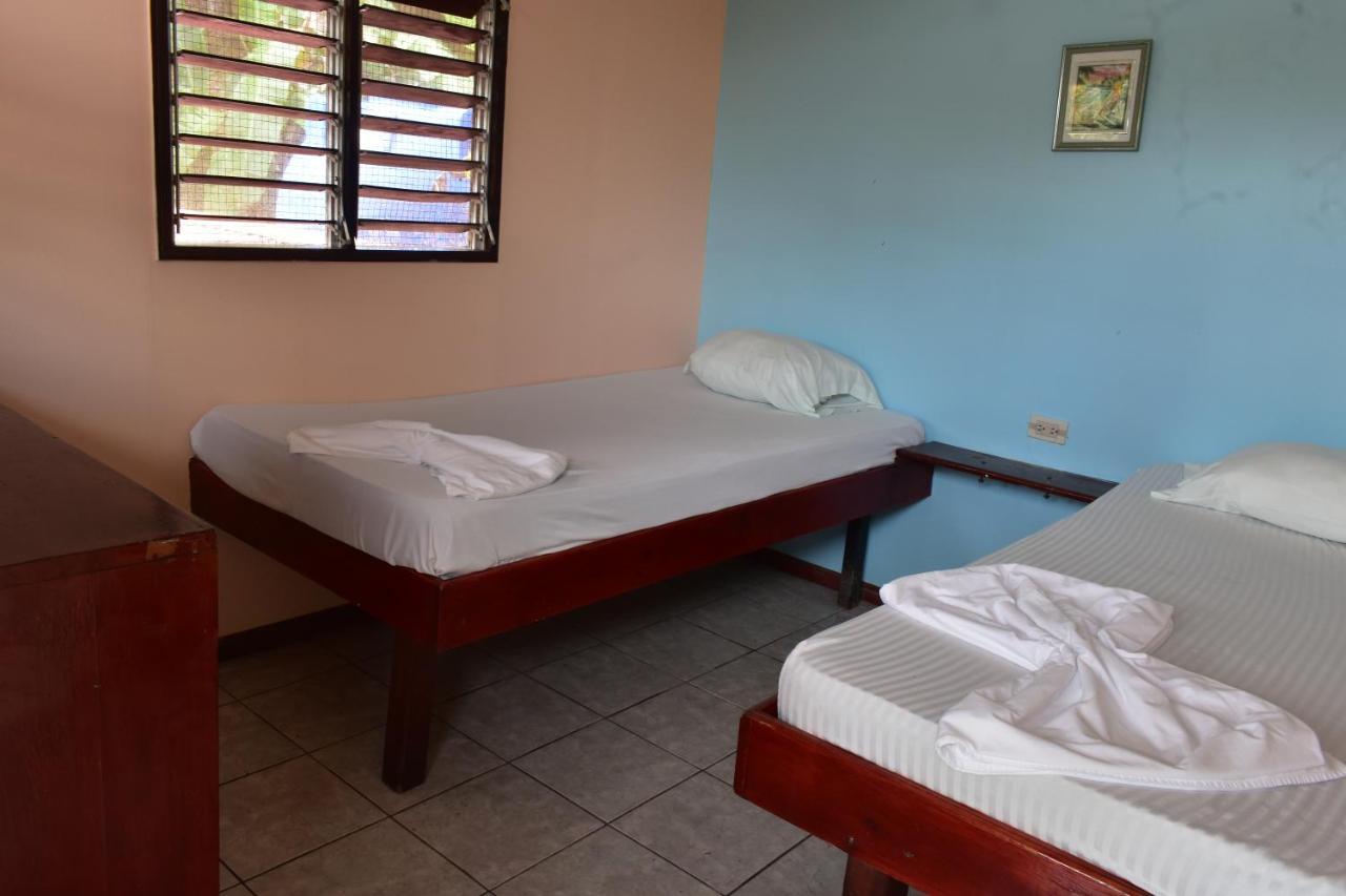 Costa Linda Art Hostel Manuel Antonio Luaran gambar