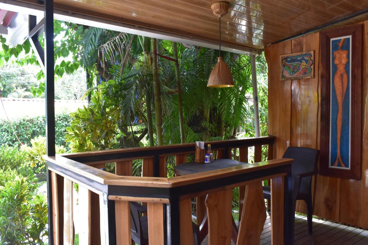 Costa Linda Art Hostel Manuel Antonio Luaran gambar